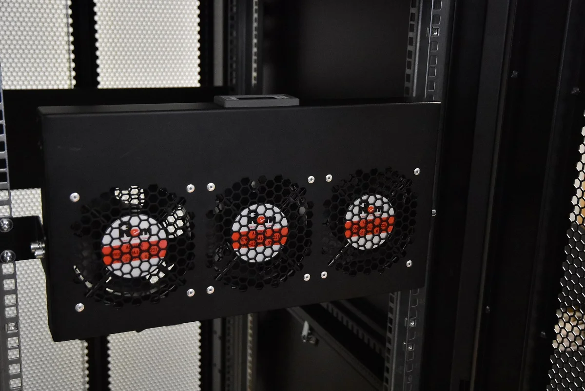 Rem R-FAN-3K-1U вентиляторный модуль, с 3 вентиляторами