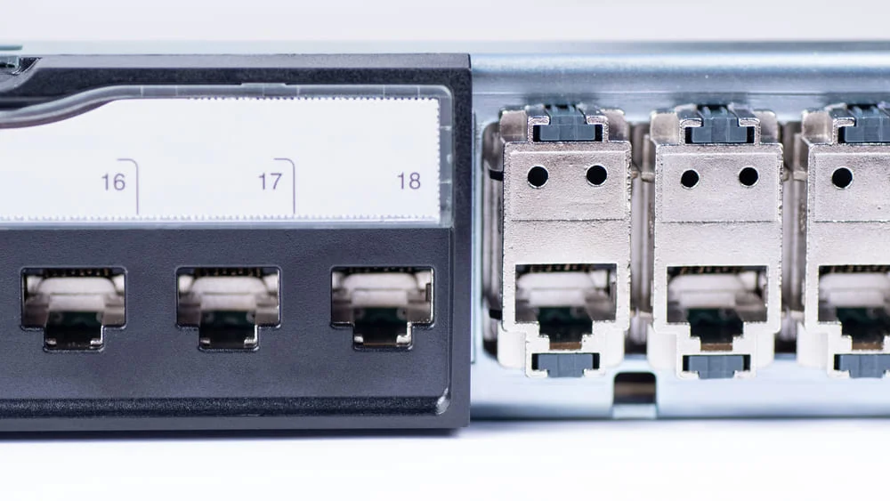 Cabeus PL-24-KJ-RJ45-Cat.6a-SH-180T (11834c) Патч-панель 19"  на 24 порта