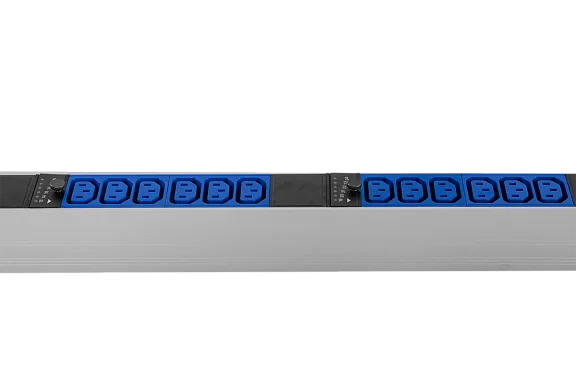 Rem R-2MC3-3x16-36xC13-MCL-1820-3-3PN Вертикальный блок розеток 19" , до 16А
