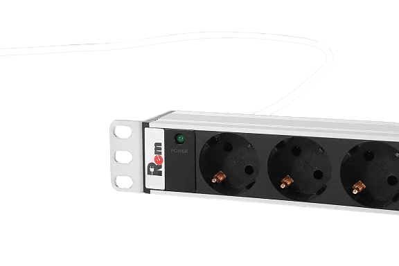 Rem R-3x16-30S-I-1820-3-3PN Вертикальный блок розеток 19" , до 16А