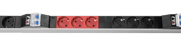 Rem R-3x32-18S-A-I-1420-3-3PN Вертикальный блок розеток 19" , до 32А